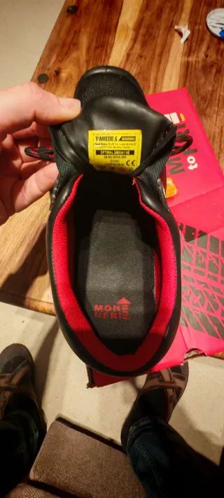 Zapato seguridad Paredes Piel Negro S3