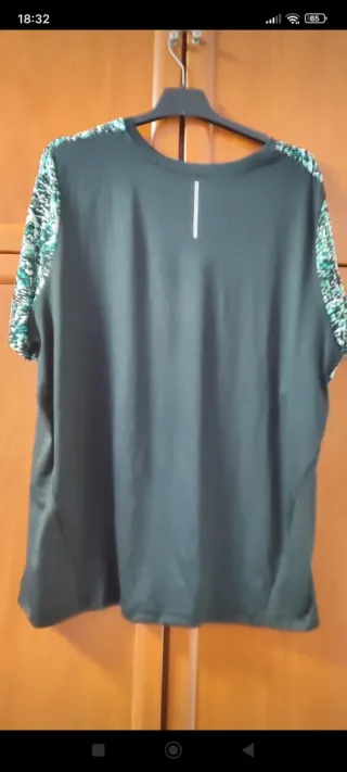 Camiseta deportiva chica Talla L