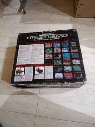 Console Sega Mega Drive + 2 Controller + 4 Giochi