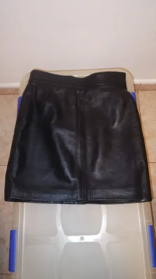 Falda de tubo piel cintura alta