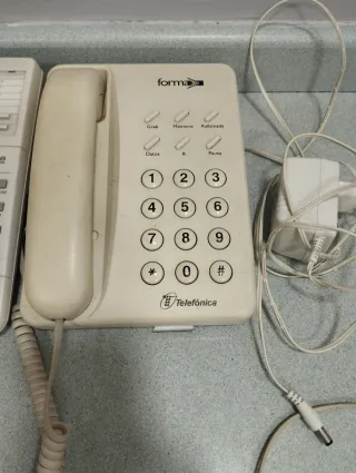 Lote 2 teléfonos fijos Panasonic y Telefónica