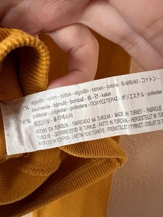 Jersey mostaza con volantes