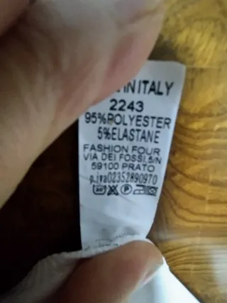 Americana floral rosa y blanca