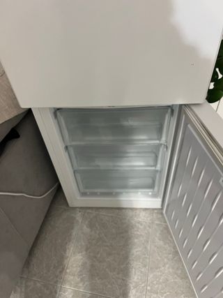 Nevera Liebherr Blanca