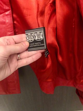 Chaqueta de cuero roja vintage