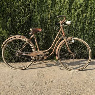 Bicicleta antigua mujer varillas