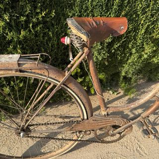 Bicicleta antigua mujer varillas