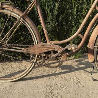 Bicicleta antigua mujer varillas