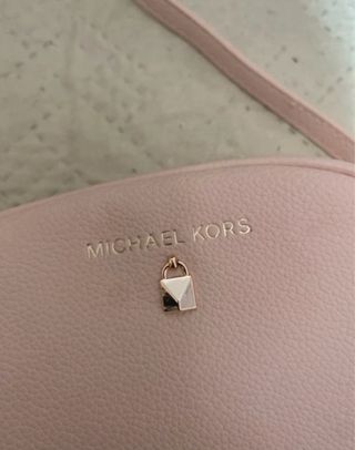 Bolso rosa bandolera