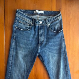 Pantalón vaquero Zara