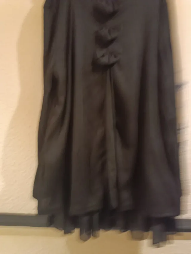 Camiseta asimétrica C.L. negra