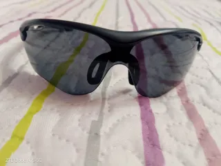 Gafas de sol deportivas negras