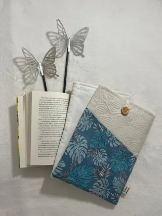 Funda libro artesanal