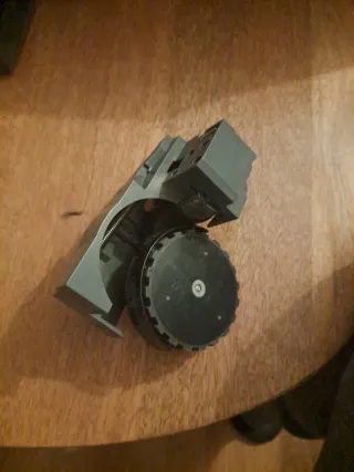 Rueda iRobot Roomba 692 Izquierda