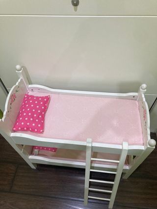 Literas de madera para muñecos