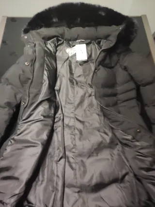 Abrigo plumas negro nuevo súper calentito