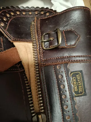 Botos de cuero hombre T43