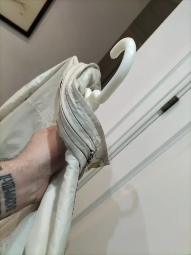 Chubasquero Emilio Tucci Beige con Gorro