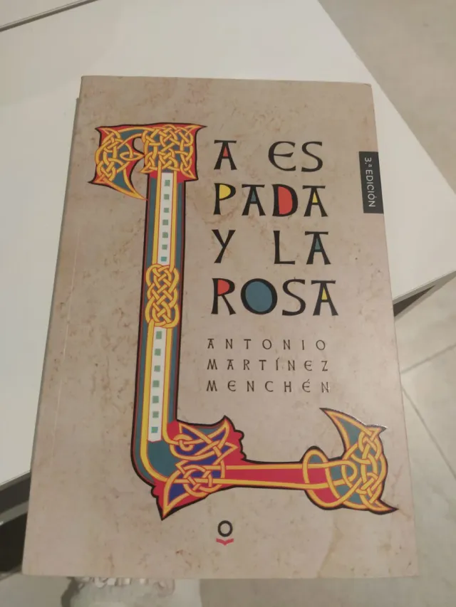 La Espada y la Rosa