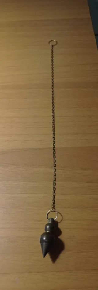 Pendolino esoterico a cono, bronzo