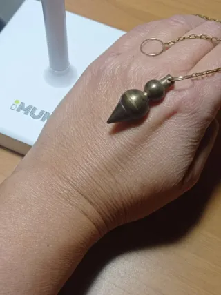 Pendolino esoterico a cono, bronzo