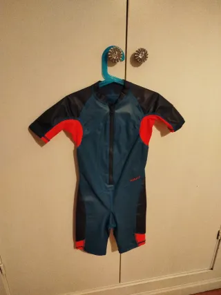 Bañador neopreno niño Nabaiji azul y naranja