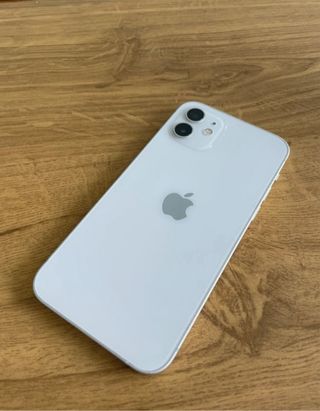 iPhone 12 100% Batería