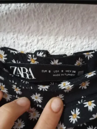 Falda pantalón corta con estampado floral