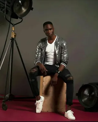 Bomber CHERRY COUTURE, lentejuelas plata, unisex