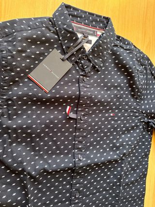 Camisa Tommy Hilfiger Negra Estampada