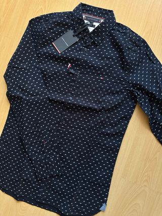 Camisa Tommy Hilfiger Negra Estampada