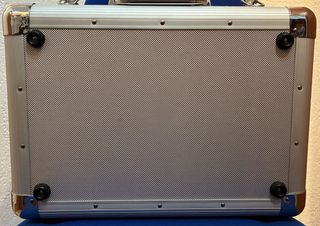 Maletín Plata con Cerradura y Asa