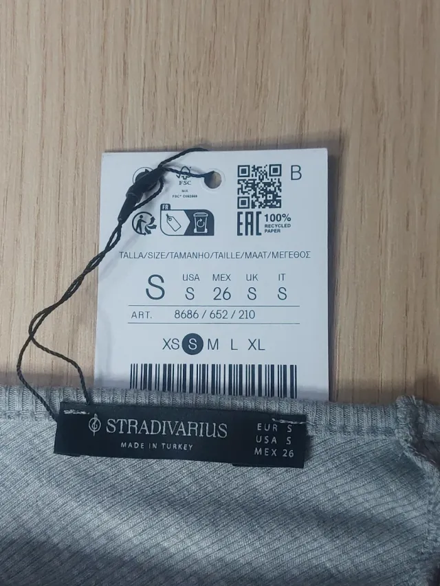 Top con escote en pico