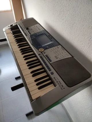 Teclado Yamaha PSR-1100 para piezas