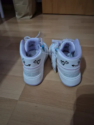 Botín deportivo Zara rosa y blanco