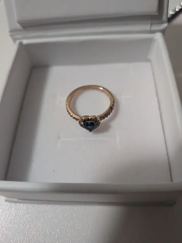 Anillo Pandora Corazón Azul y Circonitas