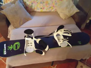 Tabla Snowboard Principiante + Botas y Casco