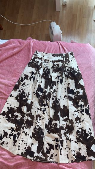 Falda midi estampado vaca