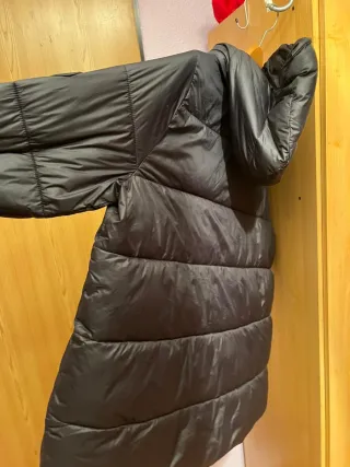 Chaqueta Mujer Zara acolchada capucha Talla L