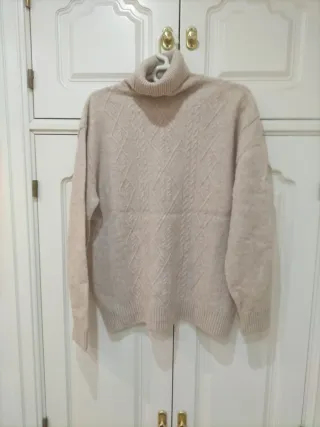 Jersey Dustin cuello alto beige talla única