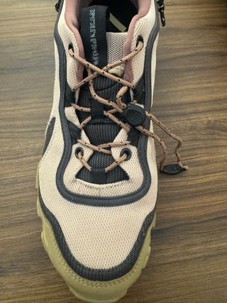 Zapatillas trekking Zara mujer rosa palo y beige