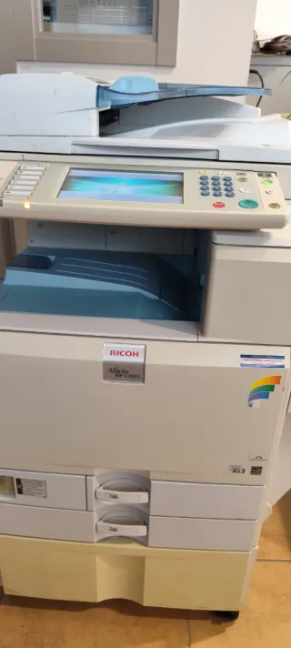 Impresora y Fotocopiadora Ricoh Multifunción