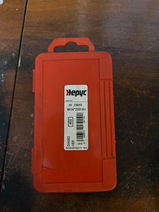 Macho de roscar M14 x 2