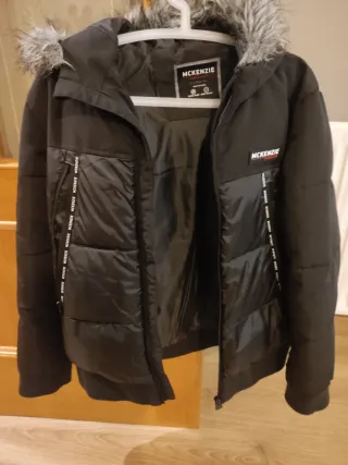 Cazadora McKenzie negra talla 12-13