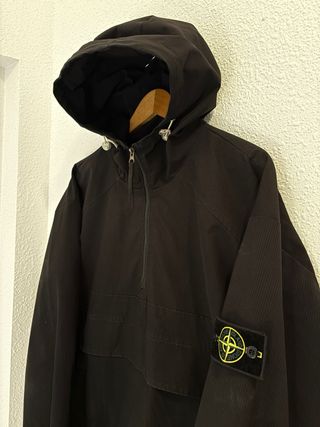 Chaqueta Cortavientos Stone Island Negra