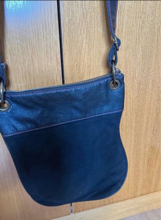 Bolso bandolera Desigual negro y rosa