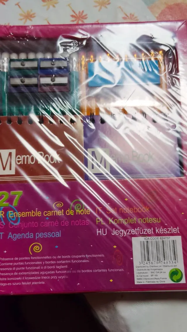 Set de papelería: libretas, lápices y más