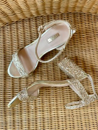 Sandalias doradas Carvela Talla 38