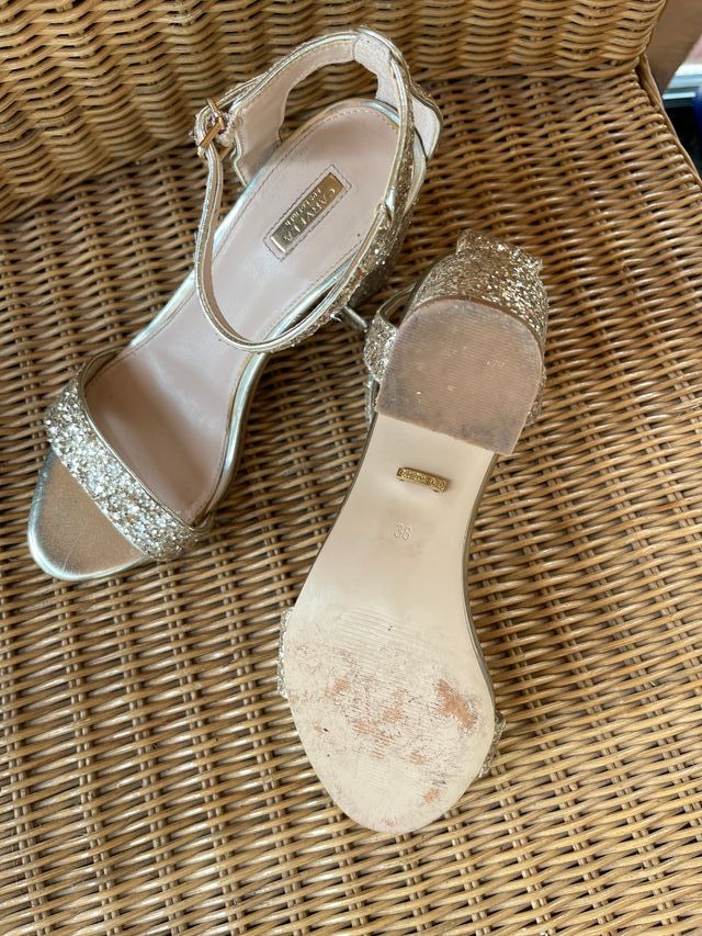 Sandalias doradas Carvela Talla 38