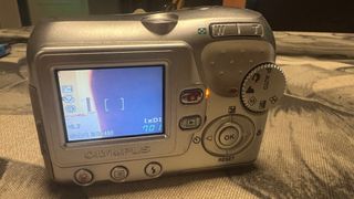 Cámara Digital Olympus Camedia C-370 Plata